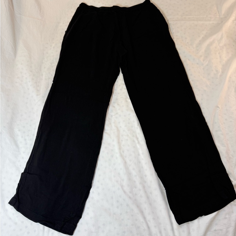 Black Wide-Leg Draw String Flowy Pants - Picture 8 of 8